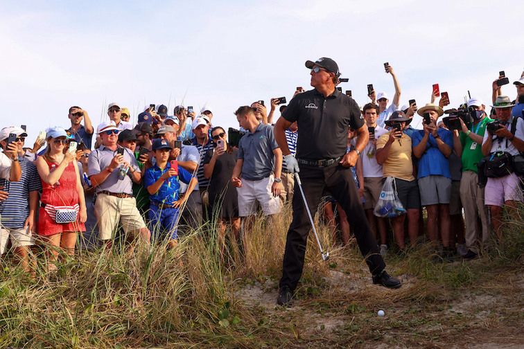 Perfect_Eagle_Golf_Mickelson_3