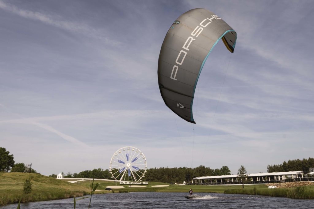 Perfect-Eagle-Golf-Porsche-European-Open-Kitesurfen-4