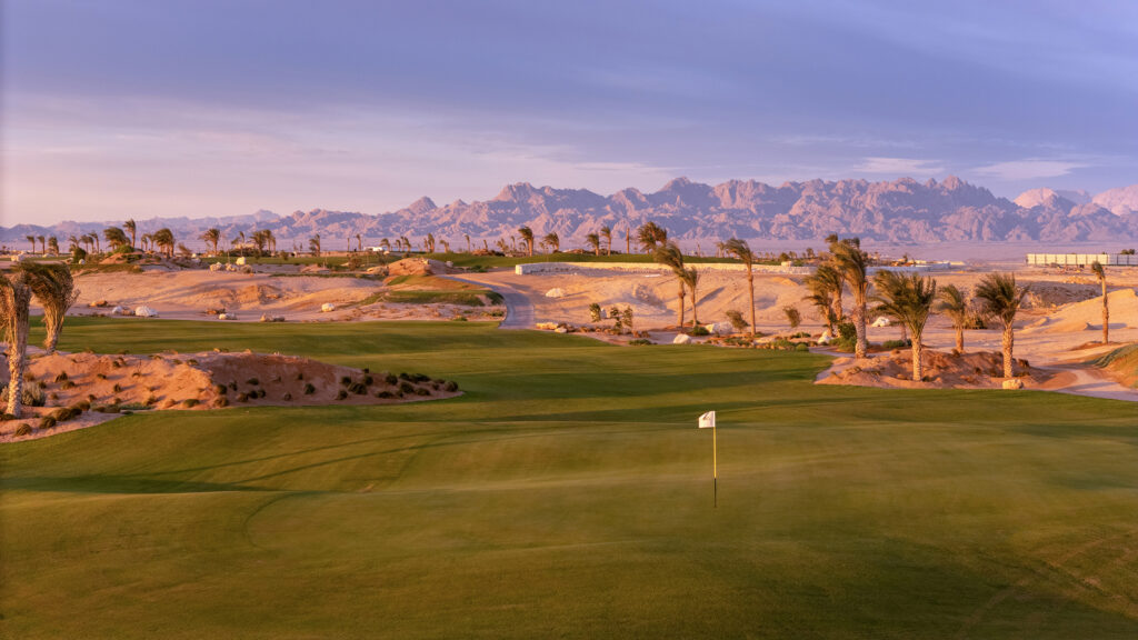Hiden Cove, Loch 13, Somabay