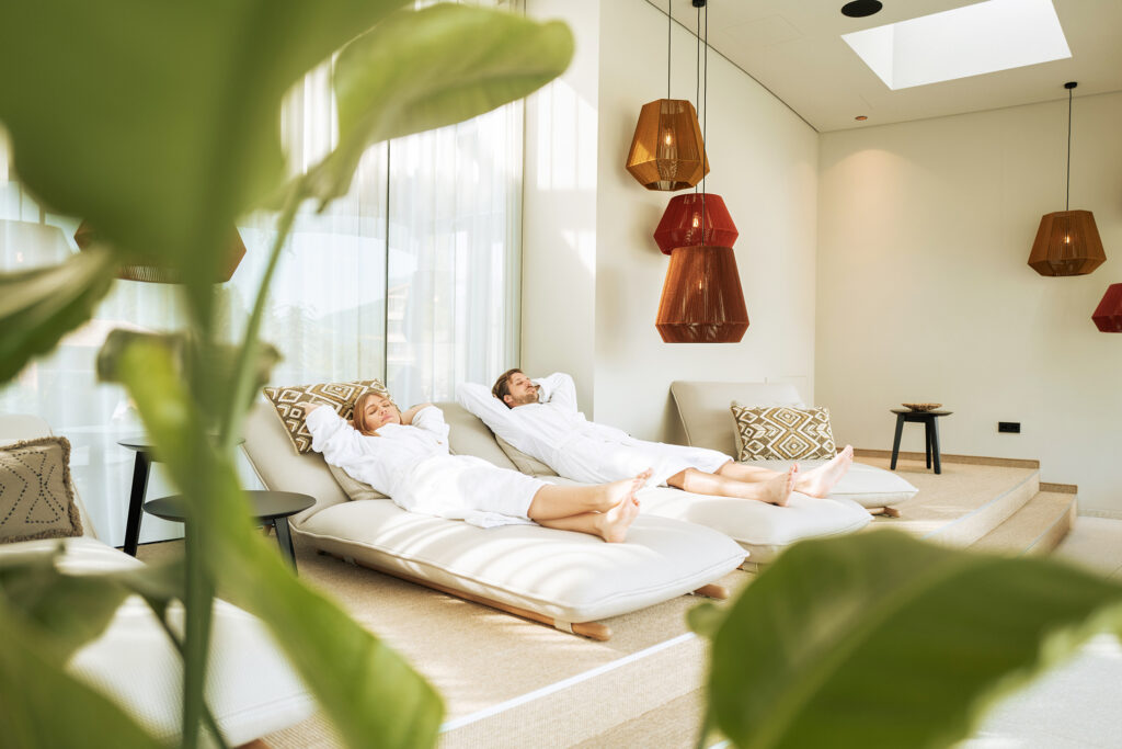 Die Mischung, die den Golfherbst im SalzburgerLand besonders macht: morgens auf den Platz, nachmittags in die Sauna und abends die regionale Herbstküche genießen.