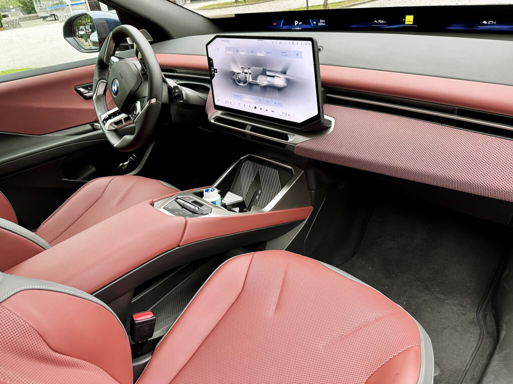 Der neue BMW iX3 50